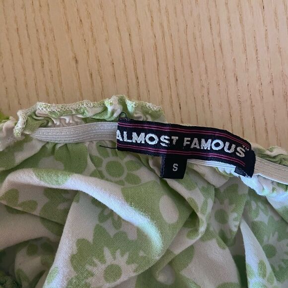Almost Famous Green and white Floral boho crop top retro blouse- small - Picture 6 of 6